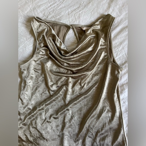 Banana Republic - Gold Top - Picture 7 of 9